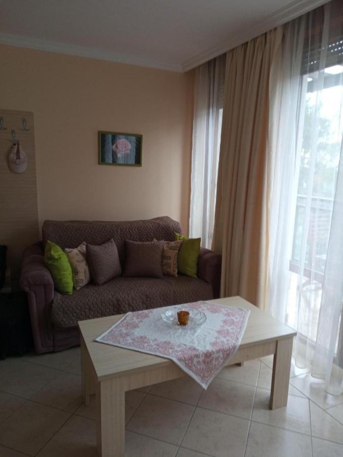Private Holiday Flat By Seaside - Santa Marina- Sosopol Exterior foto